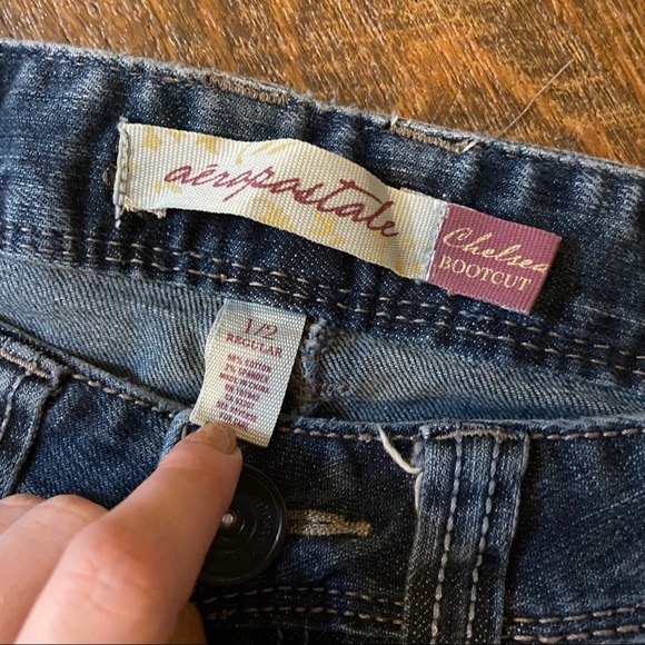 Aeropostale Chelsea Boot Cut Jeans Medium Wash - Picture 6 of 6